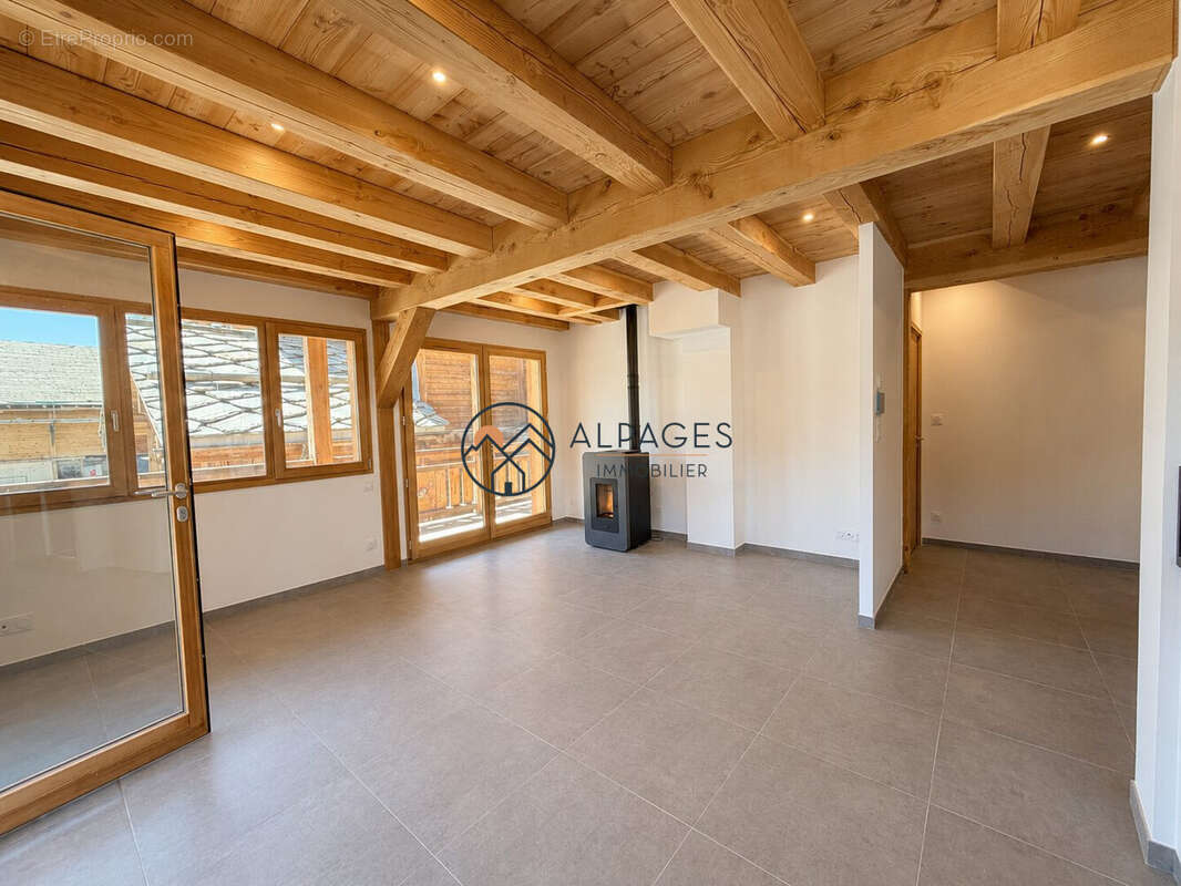 Appartement 86 m² à Vars  - photo 4