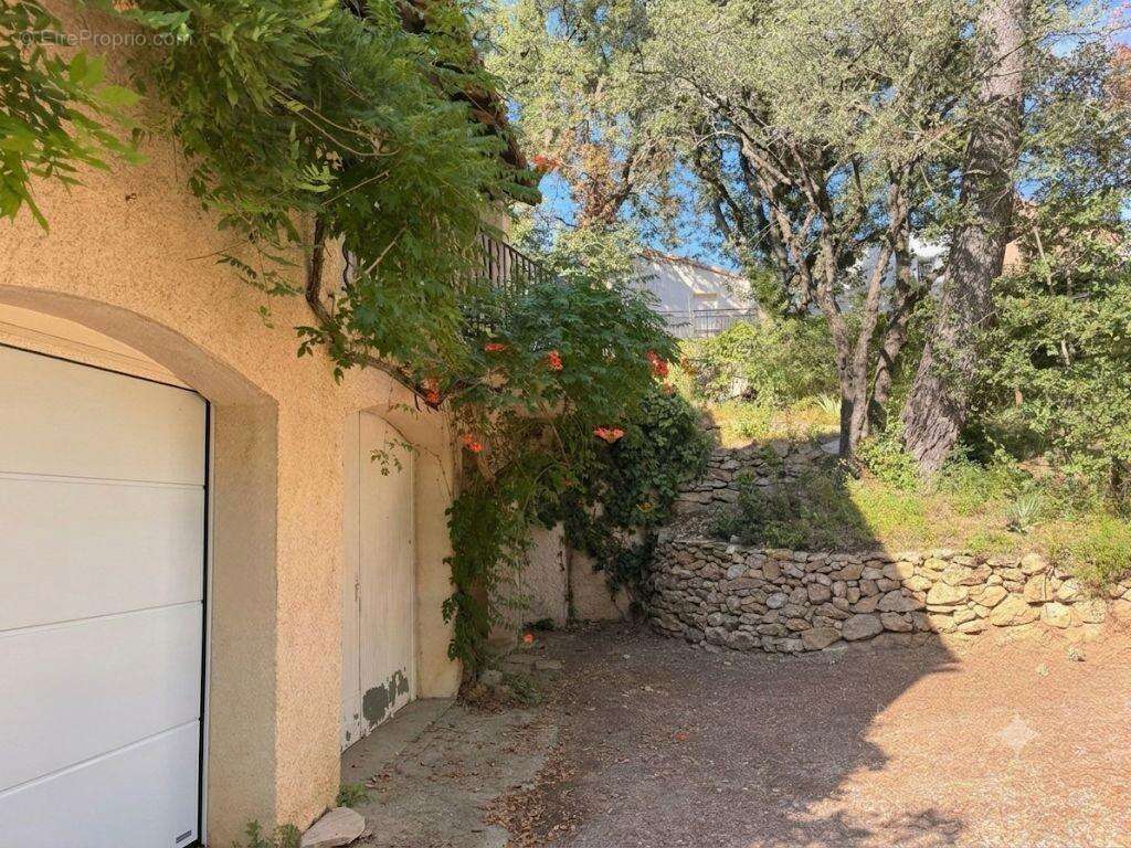 Maison à CLAPIERS