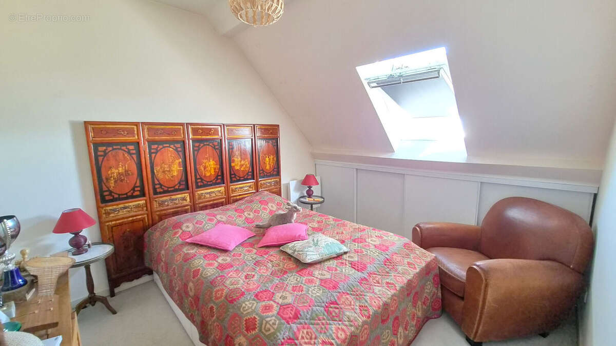Appartement Duplex - 92 m2 - La RICHE - photo 6