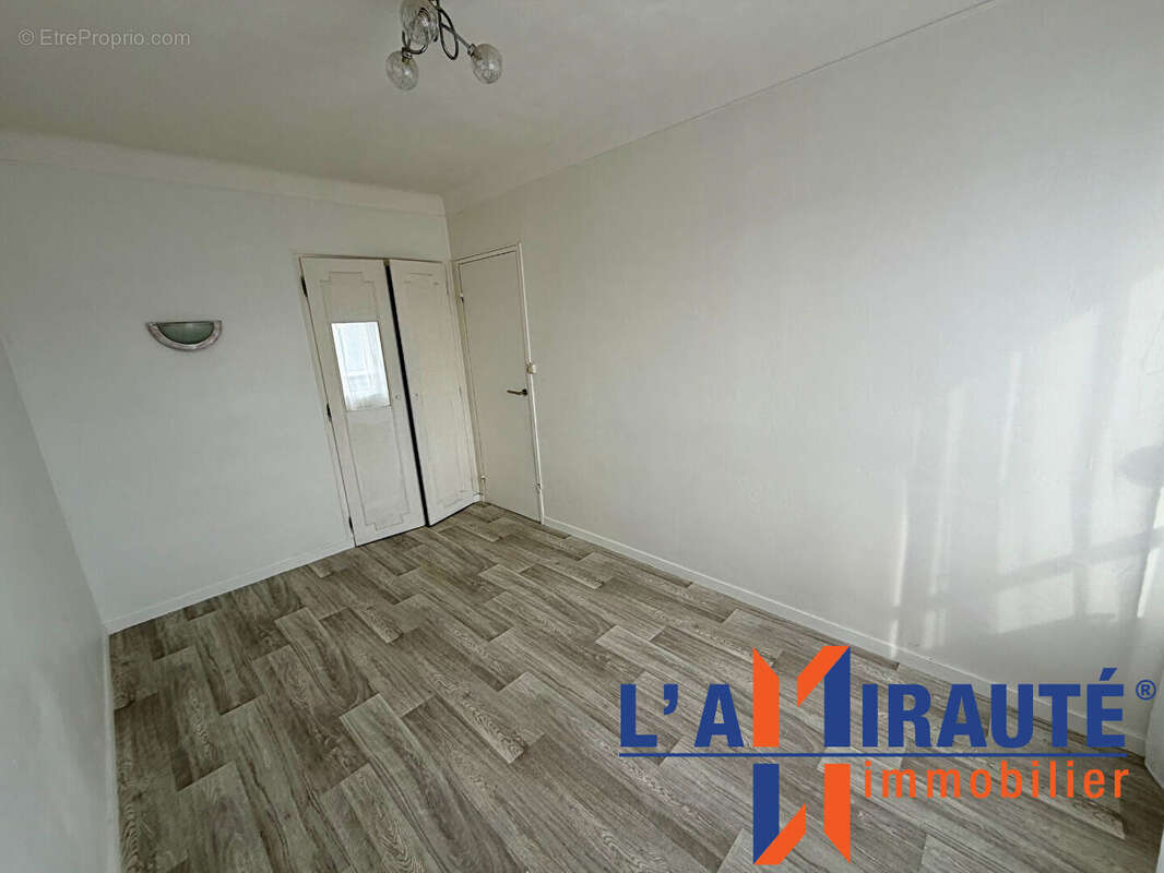 Appartement à SARTROUVILLE