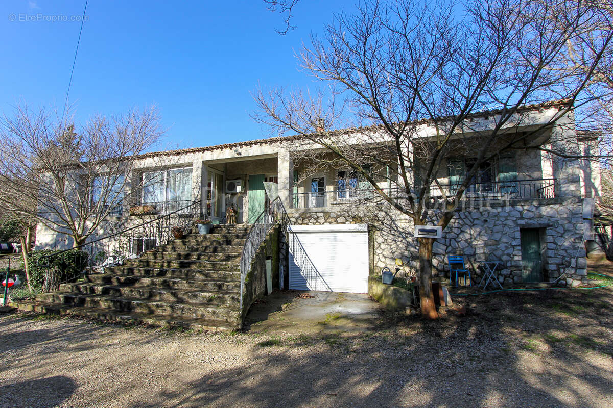 Maison à VAISON-LA-ROMAINE