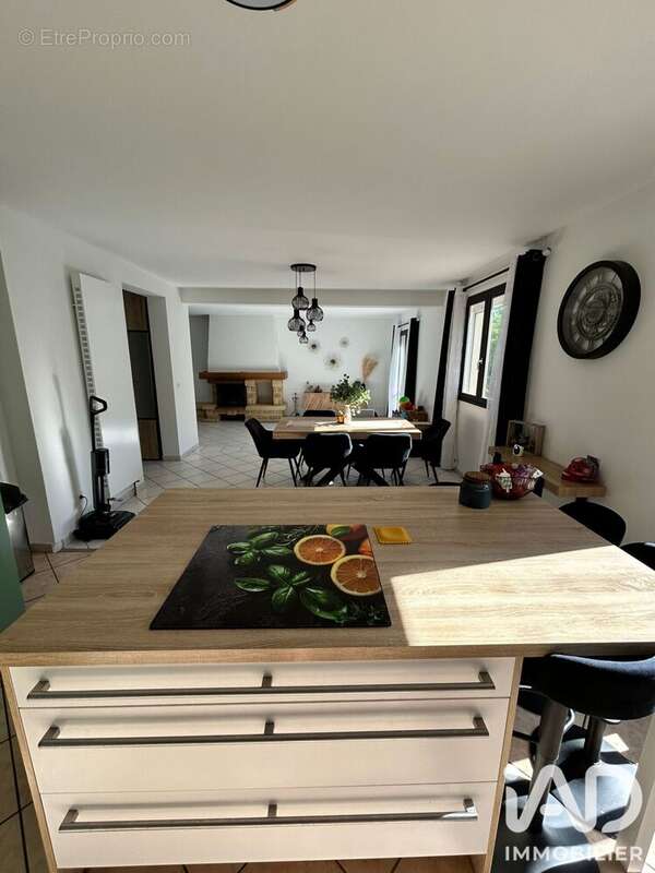 Maison 148 m² à Saacy-Sur-Marne  - photo 4