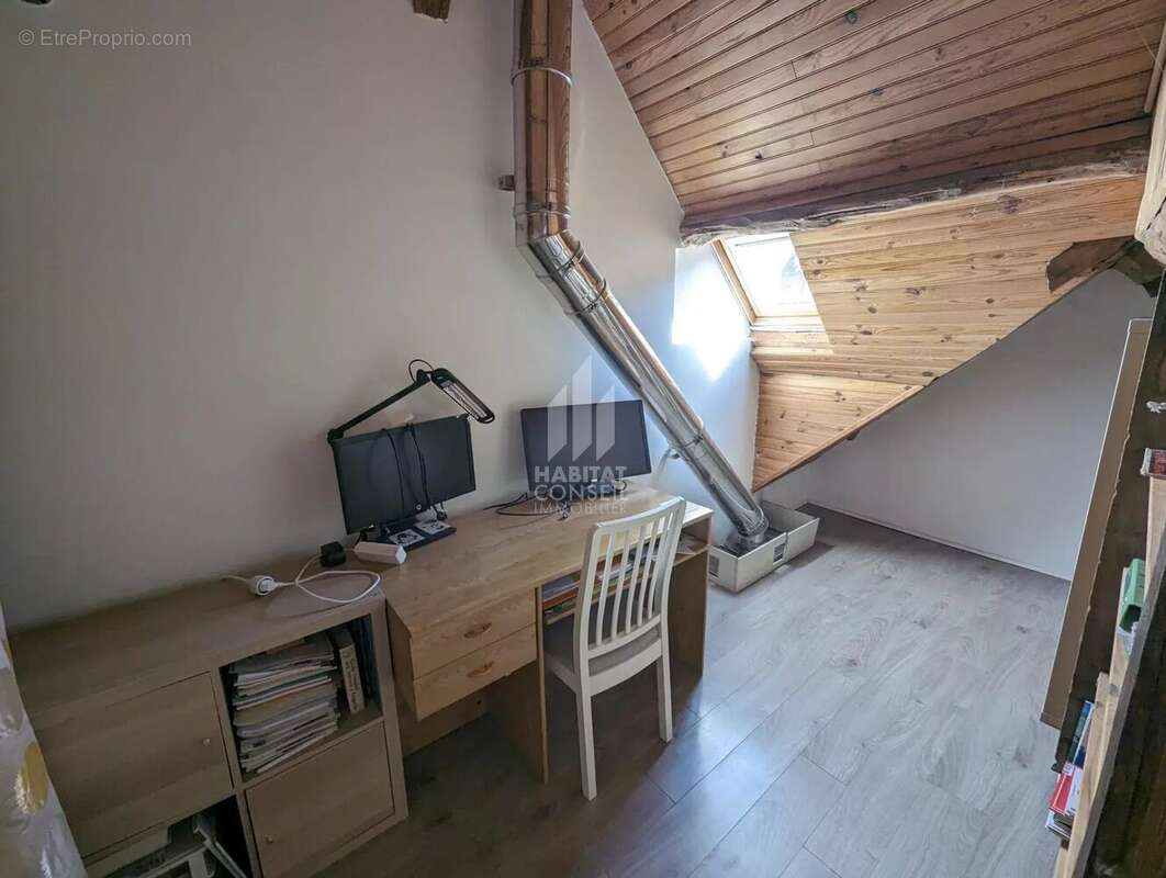 Maison à SAINT-LAURENT-DU-PONT