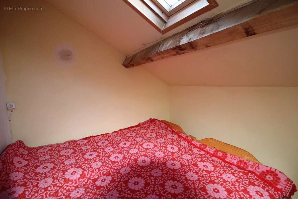 Appartement à SAINT-LEGER-SOUS-BEUVRAY