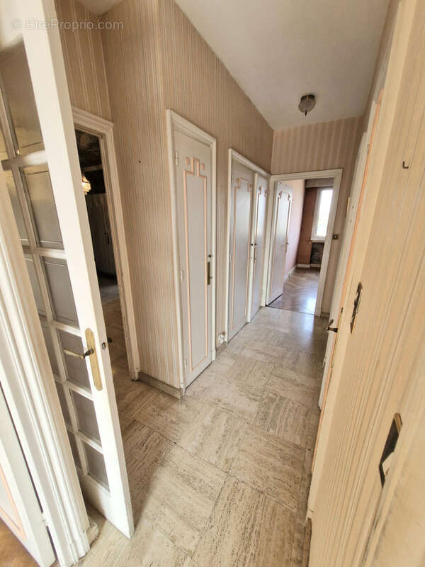 Appartement à BRON