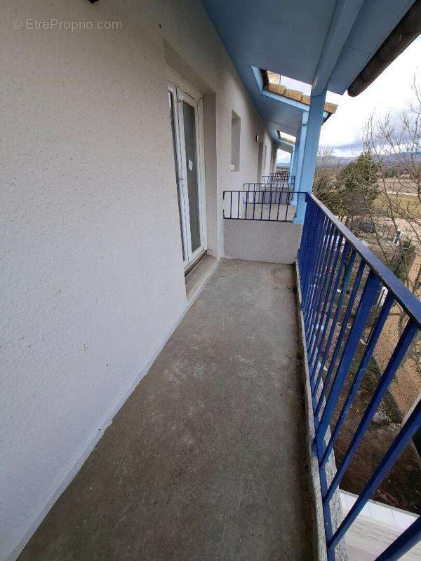 Saint-Christol (84)  Appartement 62 m² avec 2 balcons 56 000 - photo 4