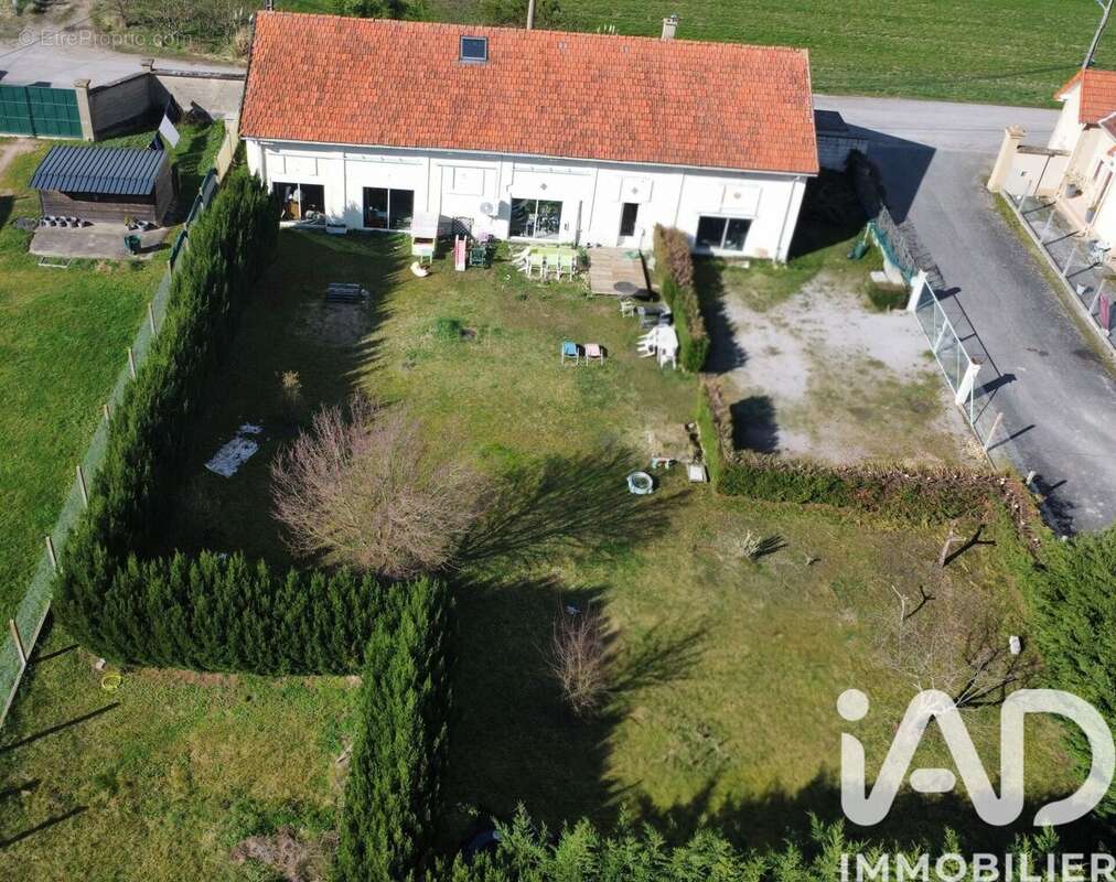 Photo 2 - Maison à SAINT-LOUP