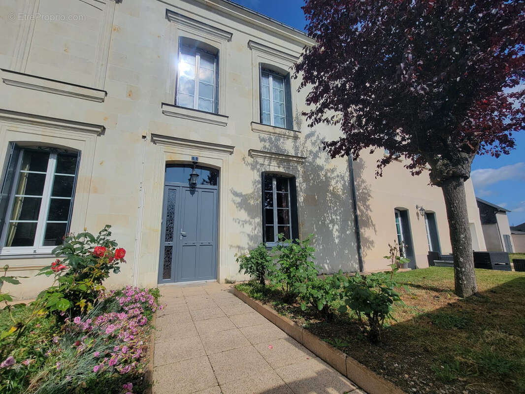 Maison à BRISSAC-QUINCE