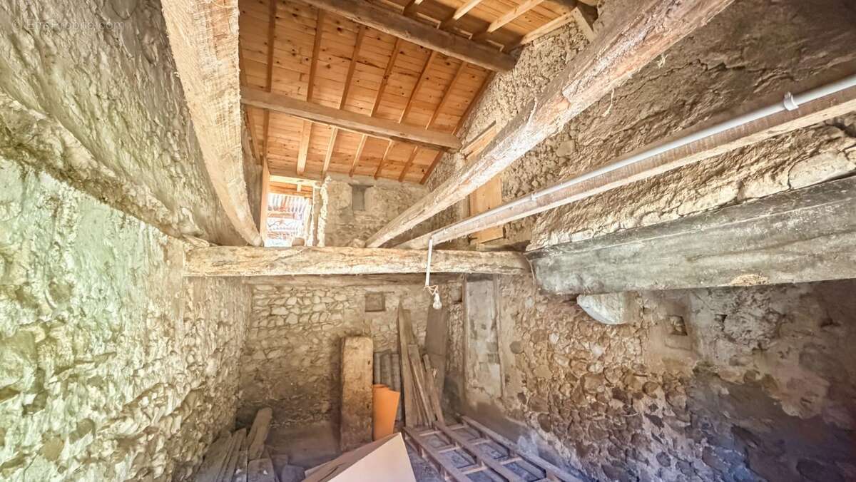 Châteaudouble (26120) : 2 tènements sur 8300 m2, en zone naturelle - photo 23