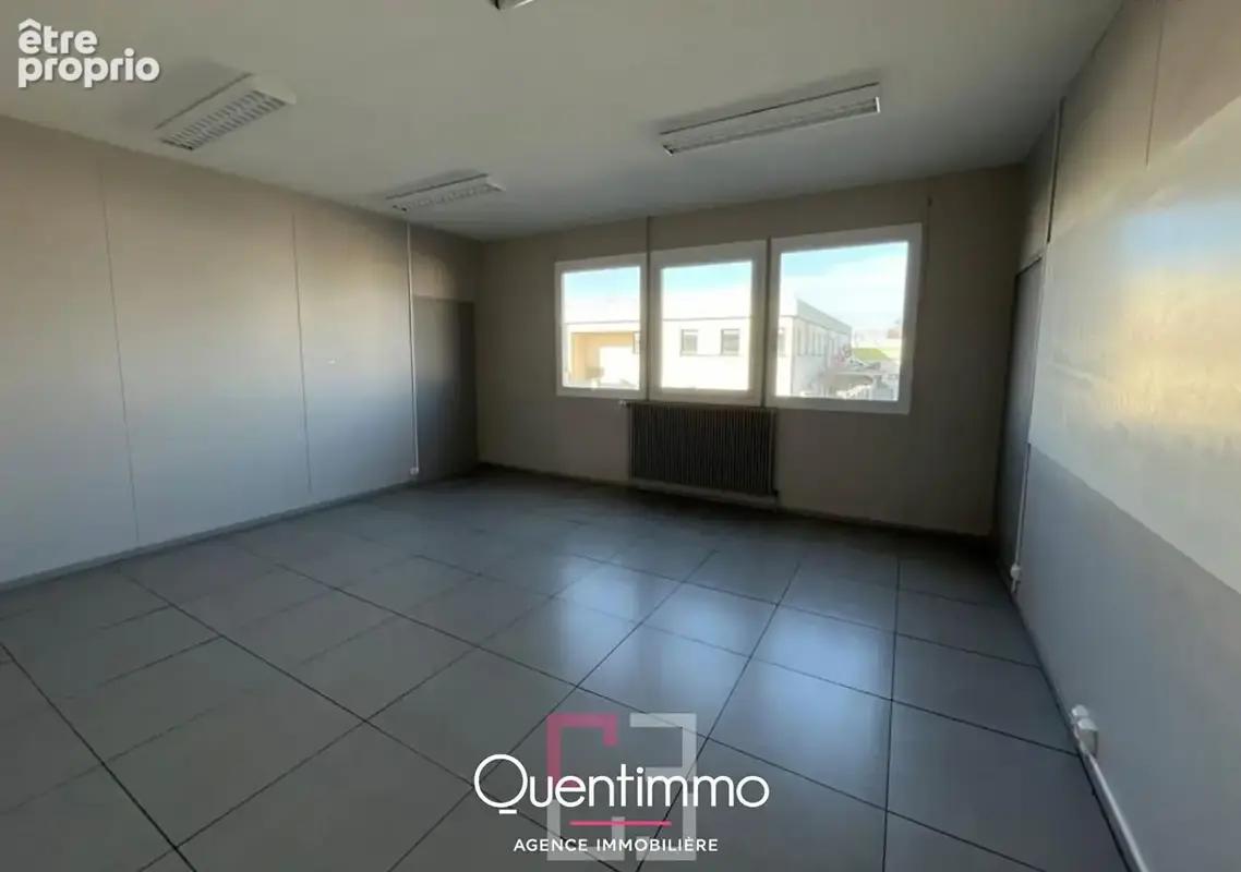 À vendre ensemble de bureaux ? 690 m² - 345m² chacun - photo 6