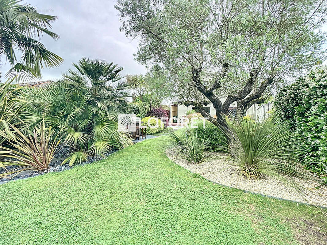 Maison à LE HAILLAN