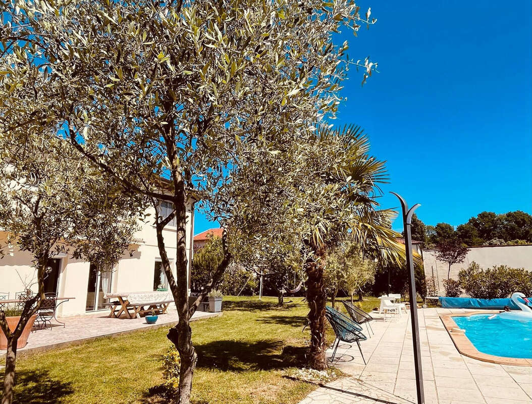 Maison à JONAGE