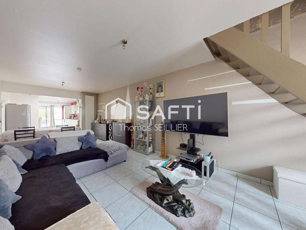 Maison 87 m² à Wattrelos  - photo 3