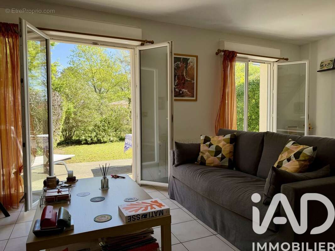 Photo 2 - Maison à TOSSE