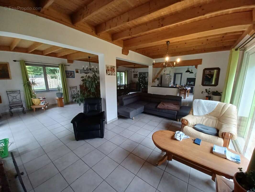 Maison à HUCQUELIERS