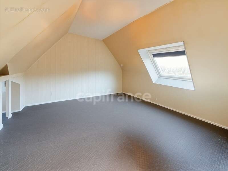 Maison à LE RELECQ-KERHUON