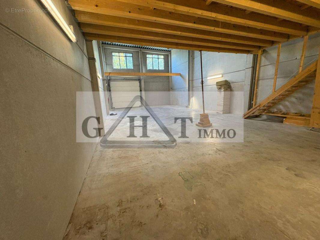 Commerce à BAILLY-ROMAINVILLIERS