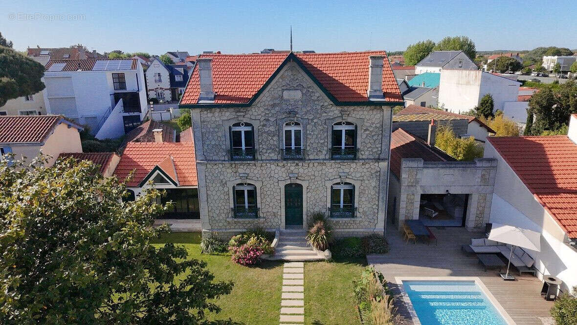 Maison 199 m² à Chatelaillon-Plage  - photo 4