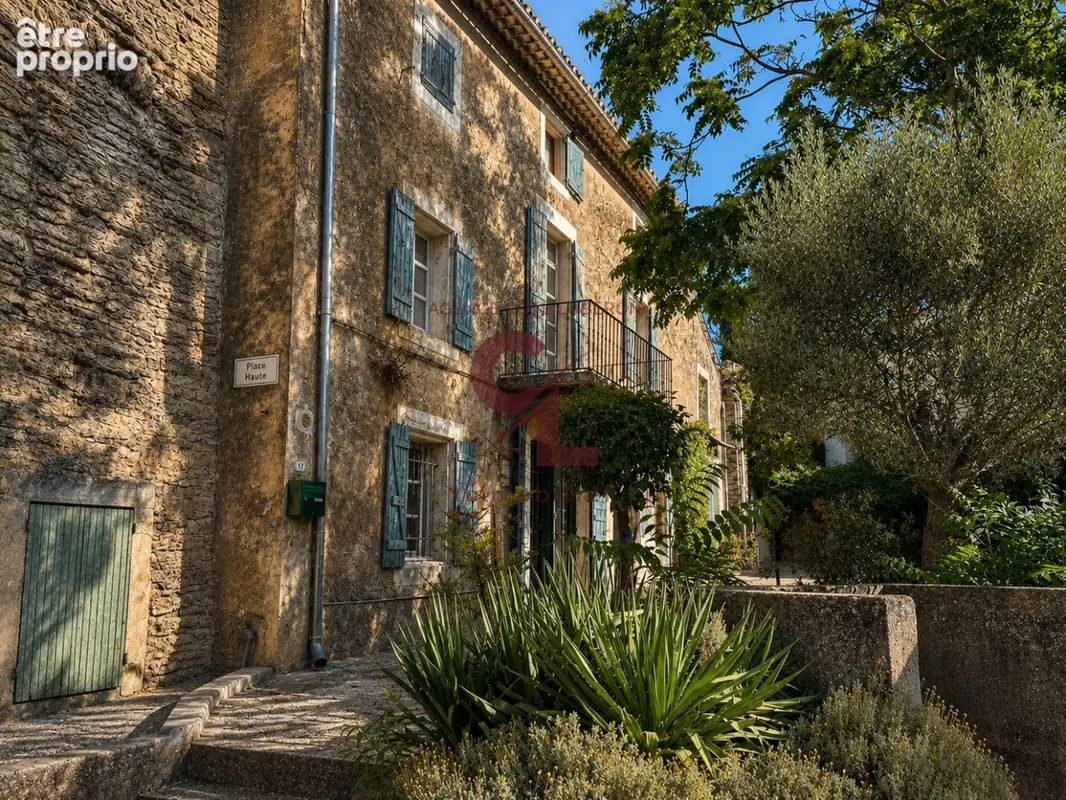 Maison 9 pièces 285 m² à vendre à Cabrieres-D'avignon (84220) - photo 2