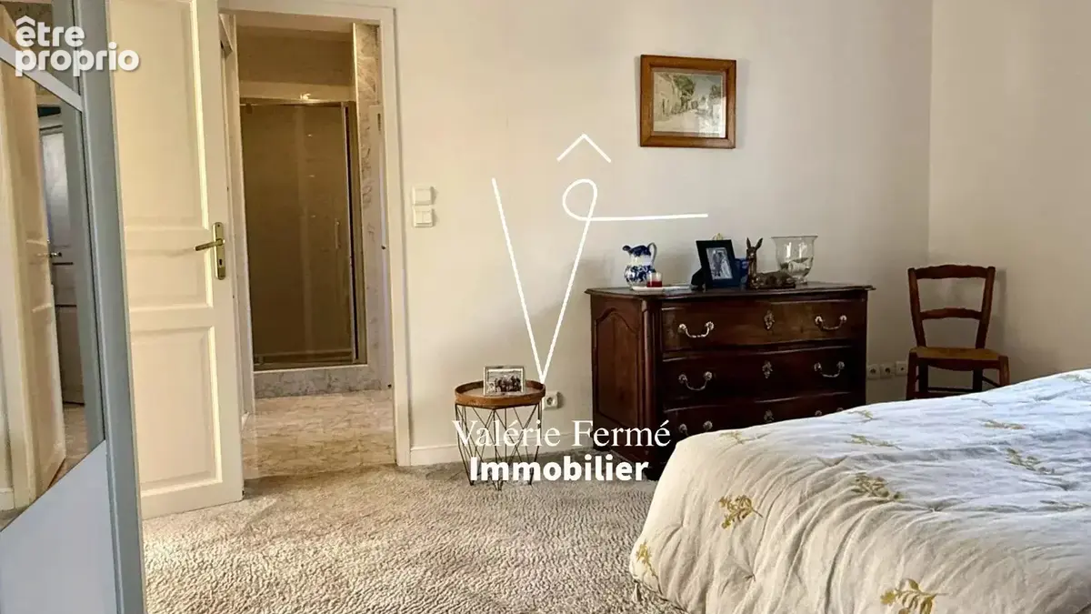 Elégante Maison Familiale: 5 chambres, Double-garage- Proche Golf Bordelais-Bordeaux - photo 14