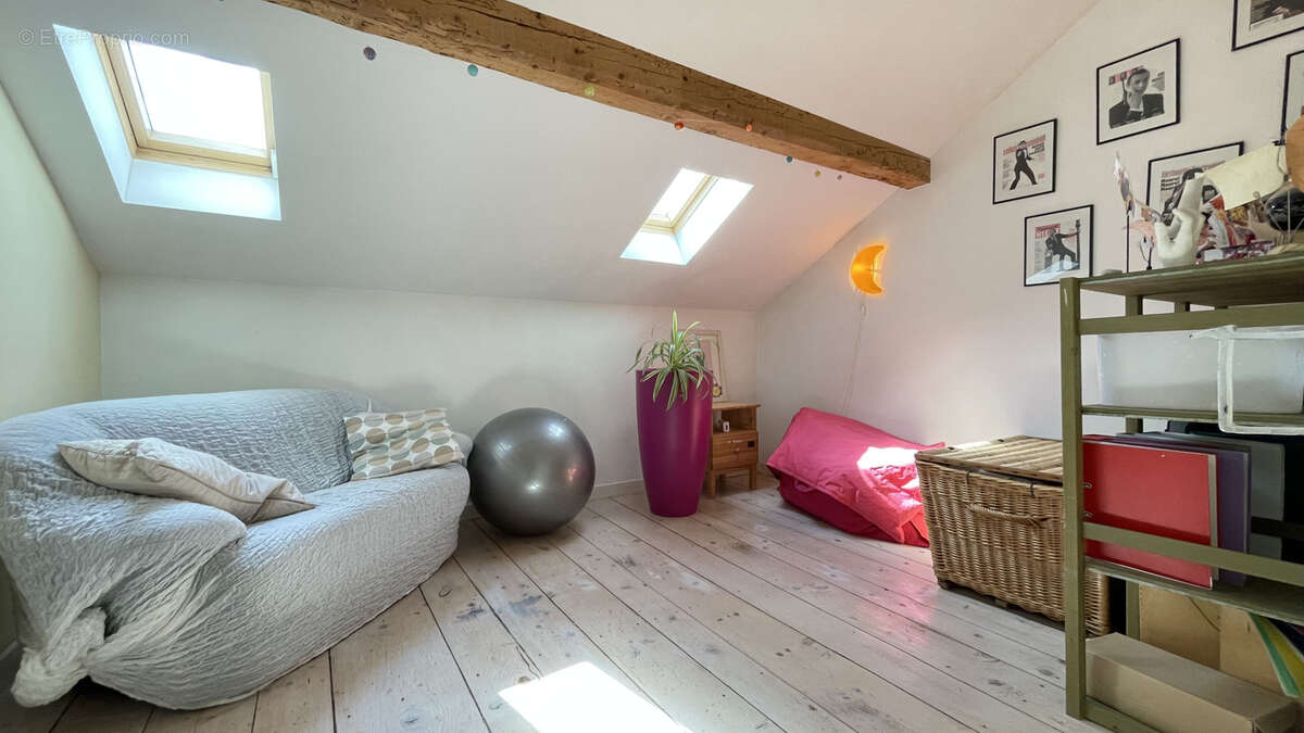 Maison à DIVONNE-LES-BAINS