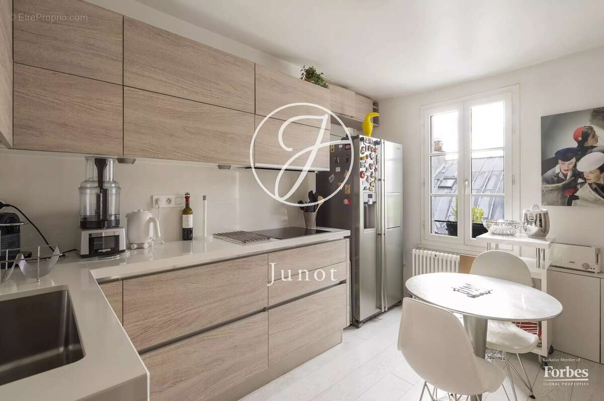 Appartement à PARIS-6E