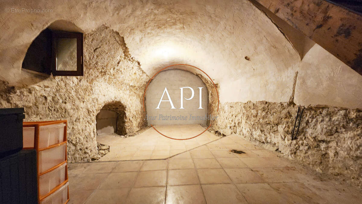 Maison à TOURRETTES