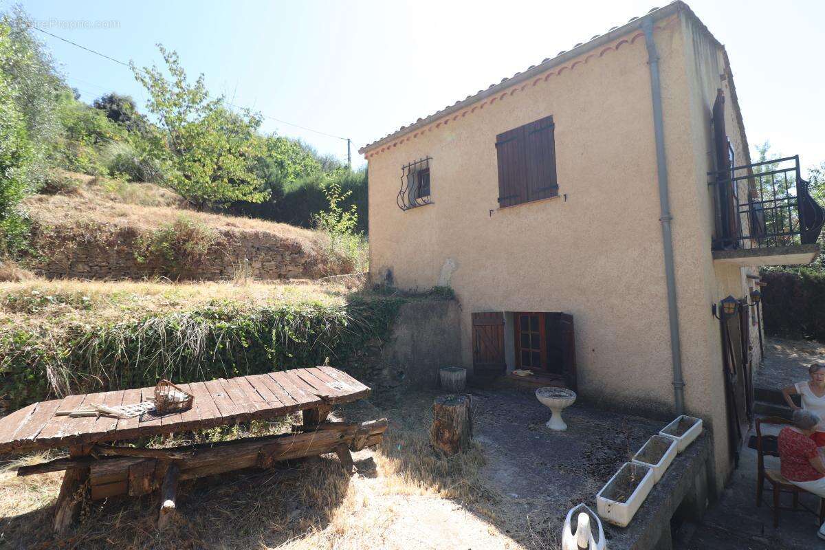 Maison à BERRE-LES-ALPES