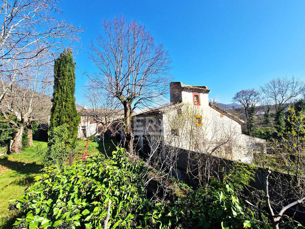 Maison à LES OMERGUES