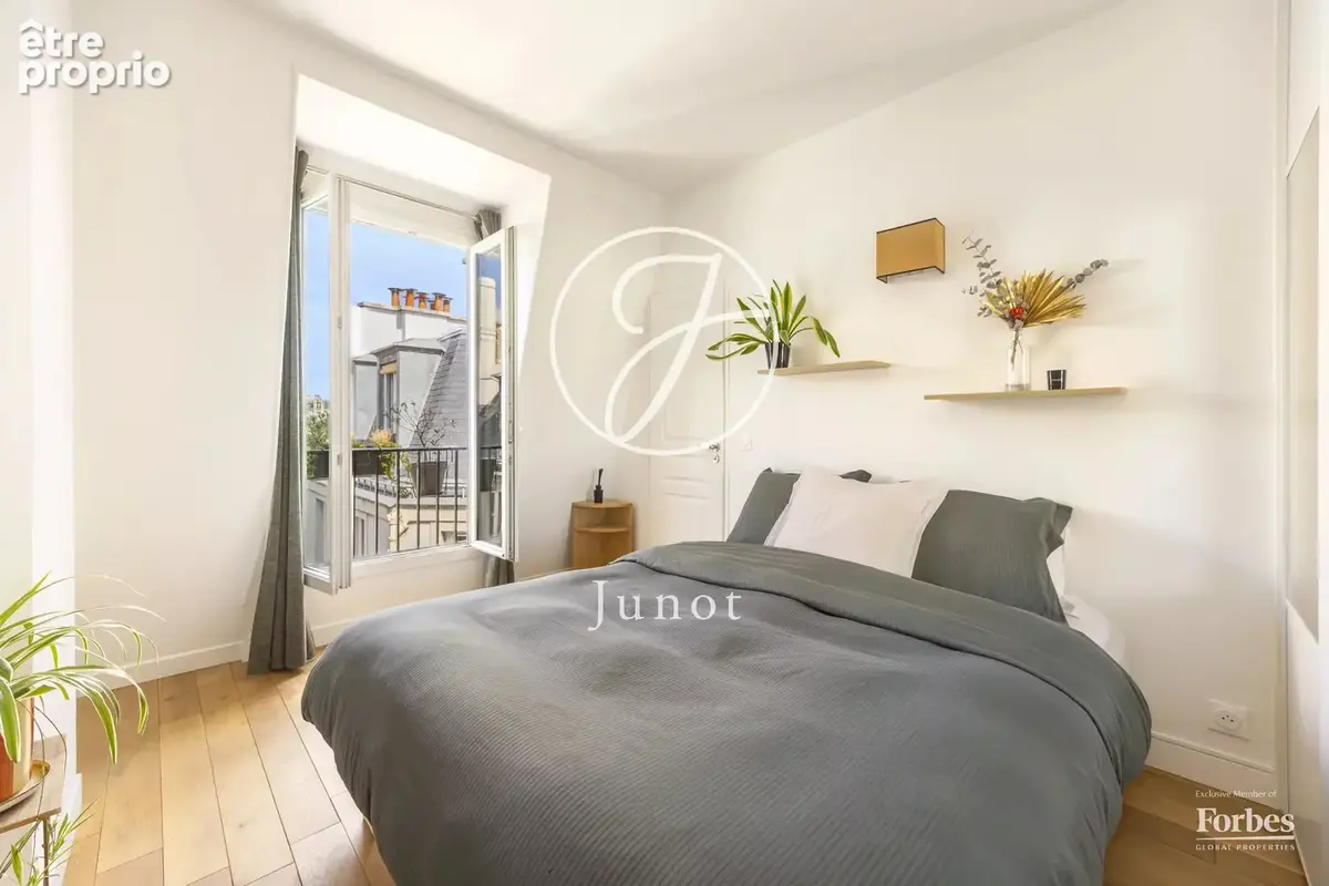 Paris 11e - CHEMIN VERT - Appartement à vendre - 4 pièces - 61.90m² Carrez - 2 chambres - Dernier étage. - photo 12
