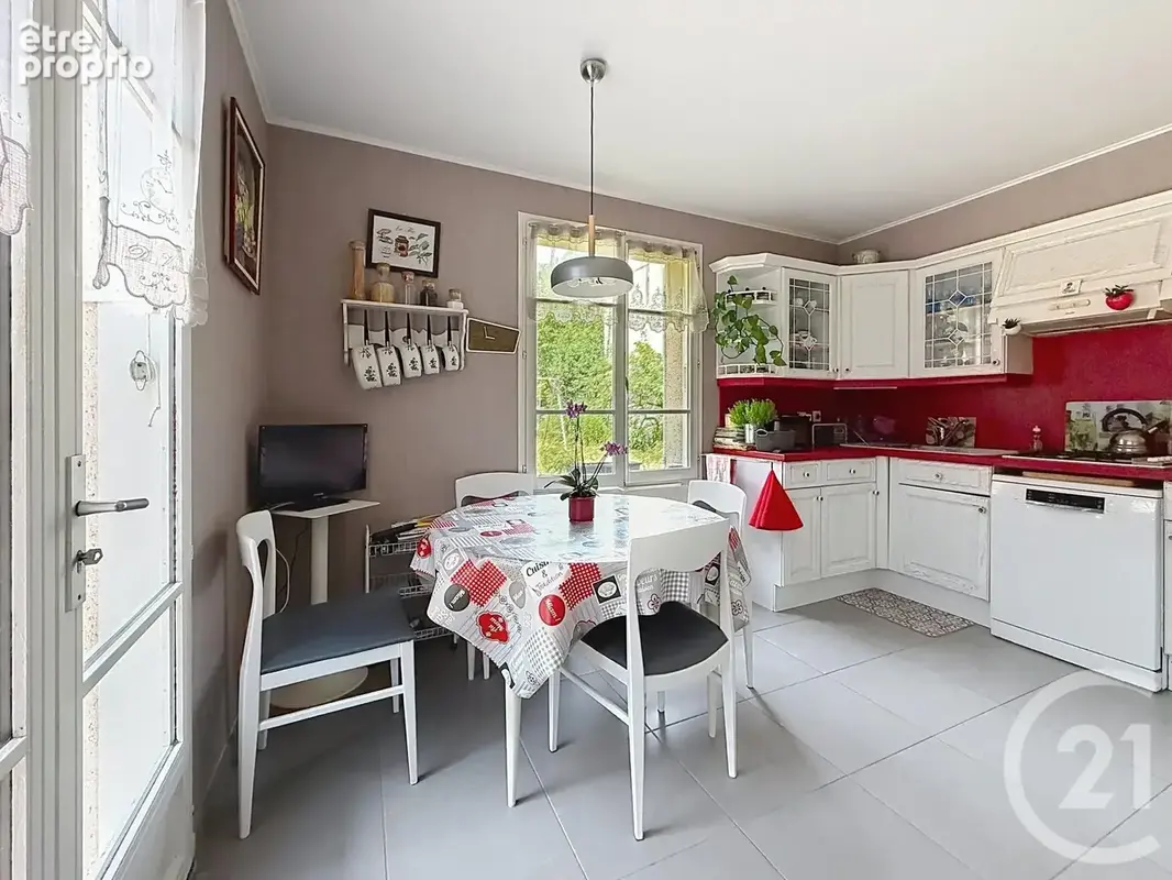 Maison 6 pièces 146 m² à vendre à Chartres (28000) - photo 8