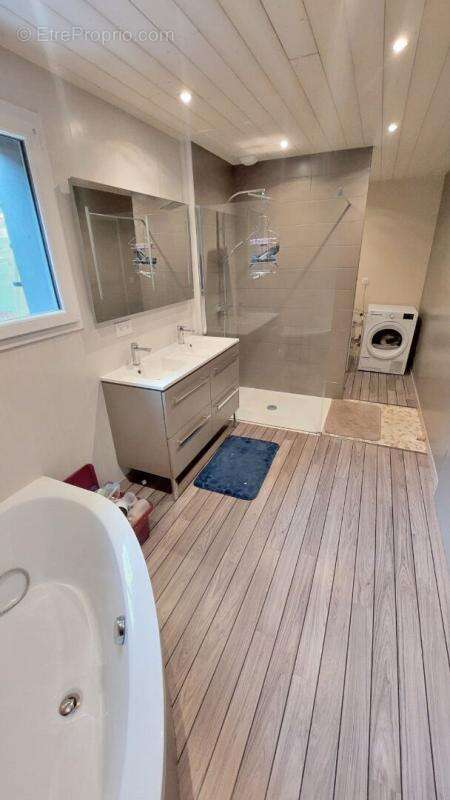 Maison de 2014 à Saint Hippolyte 7 pièces 122 m2 - terrain 938m2 - photo 7