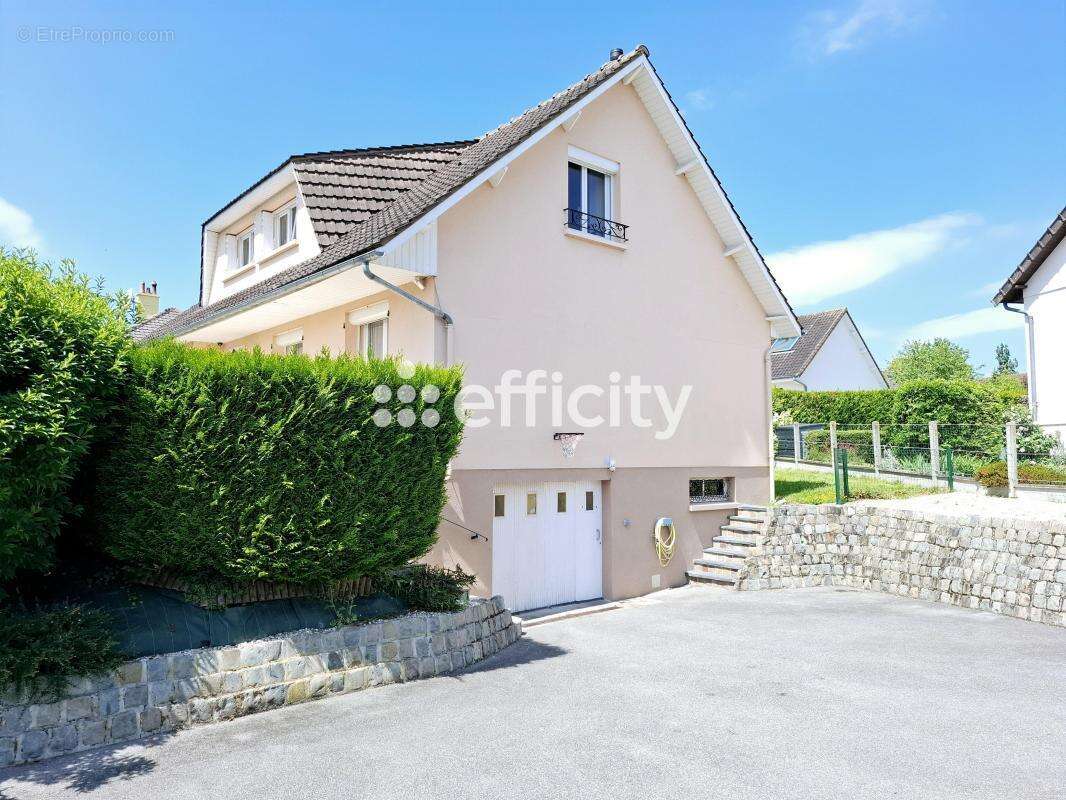 Maison à NOGENT-LE-ROTROU