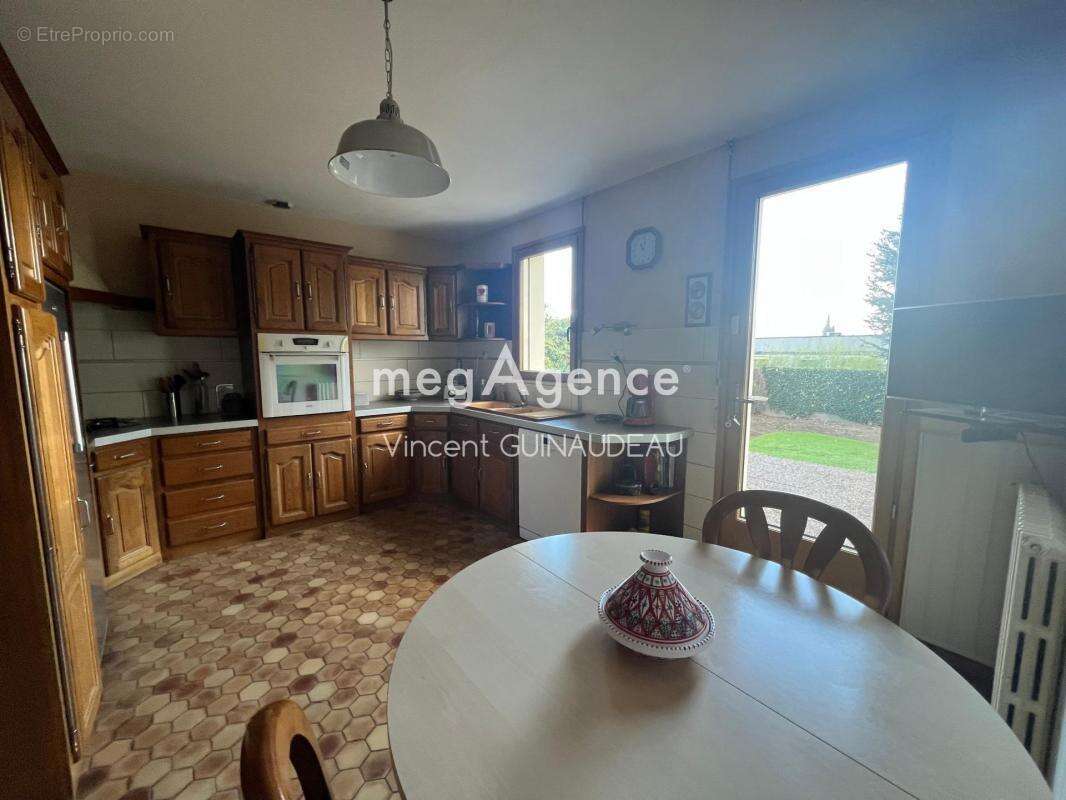 Maison à LE MAY-SUR-EVRE