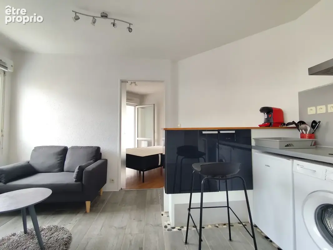 T2 cocon de 31 m2 avec Terrasse et Loggia + Place de parking souterrain sécurisée — À 10 min de la plage - photo 9