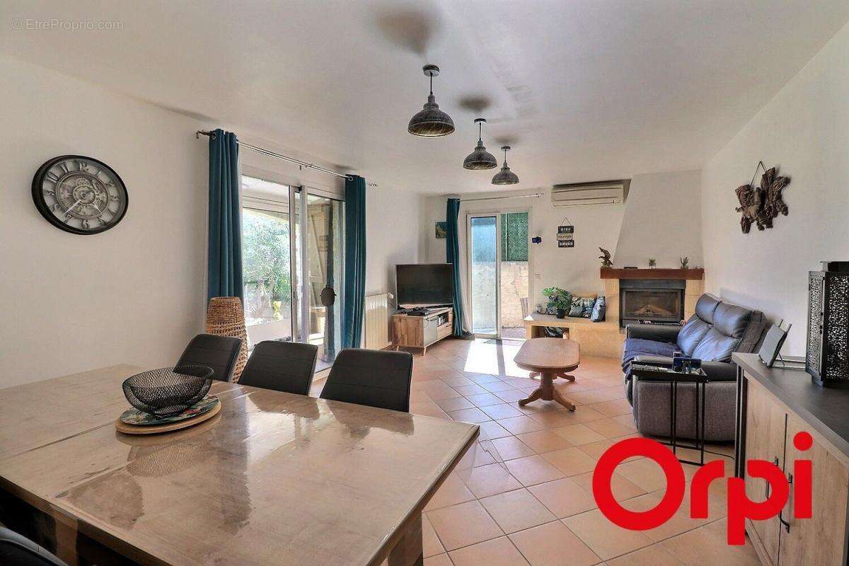 Appartement à MARSEILLE-11E