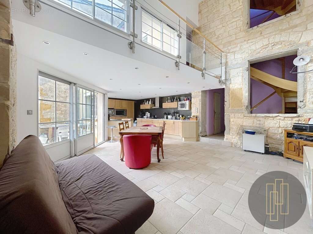 Maison à VILLEFRANCHE-SUR-SAONE