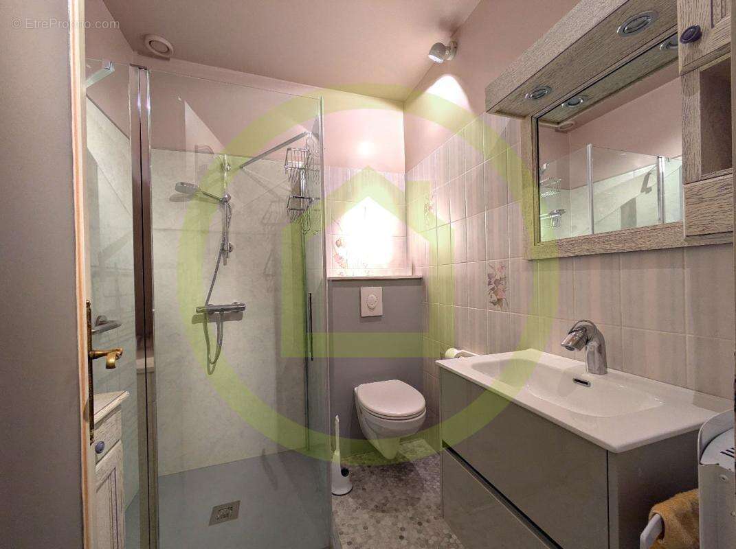 Maison à COURCELLES-CHAUSSY