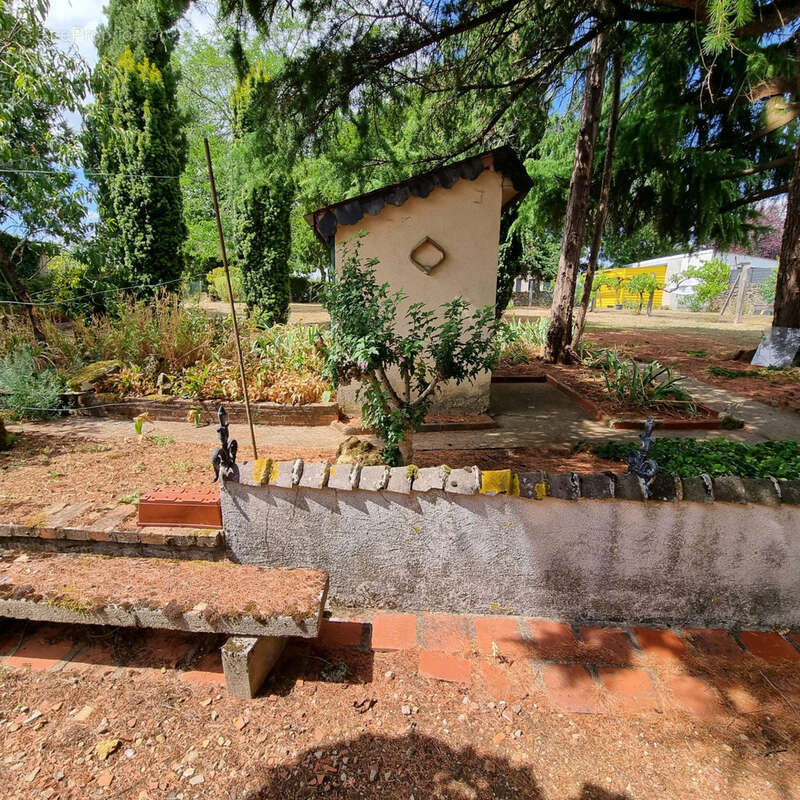 Maison à MONTGIVRAY