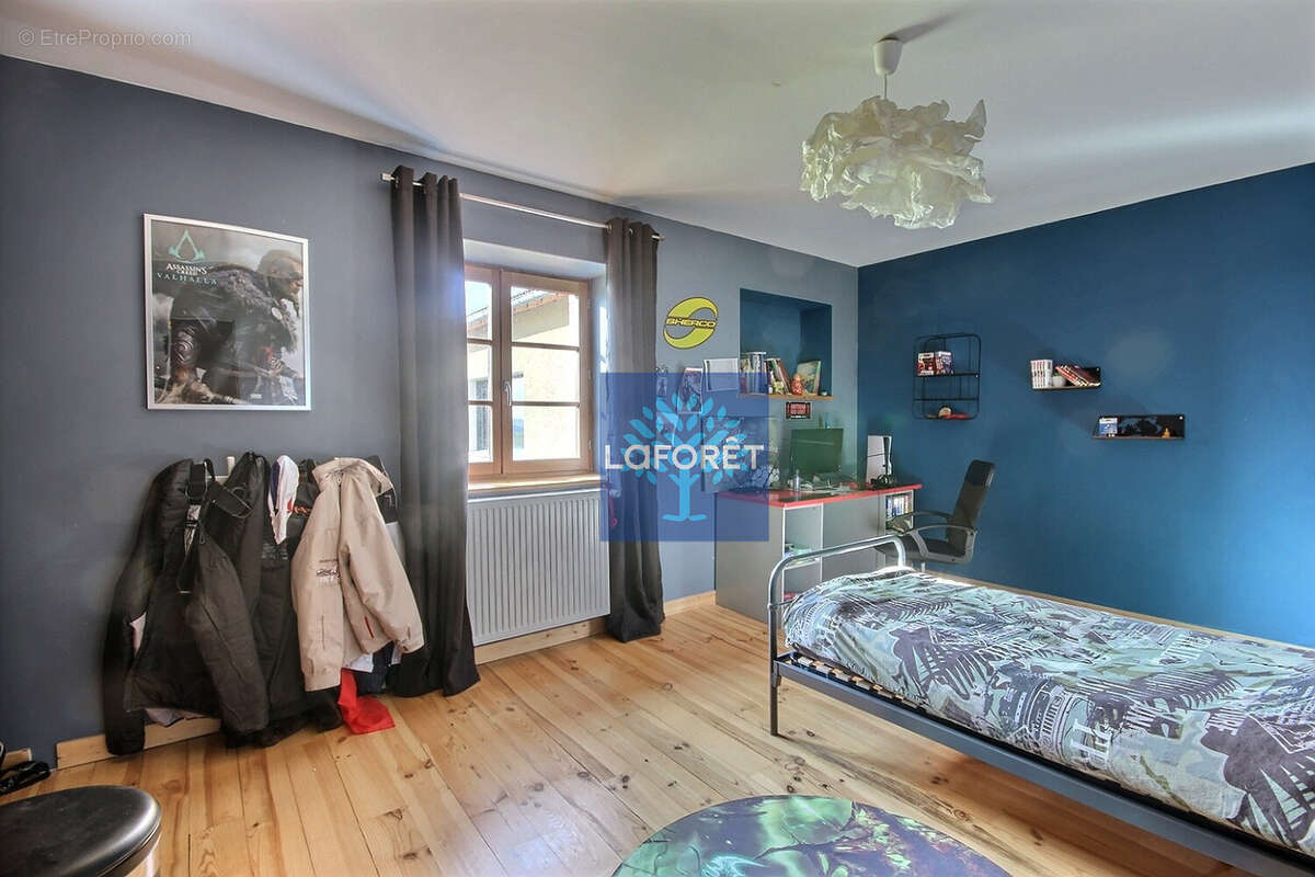 Maison à SAINT-GERMAIN-LAVAL