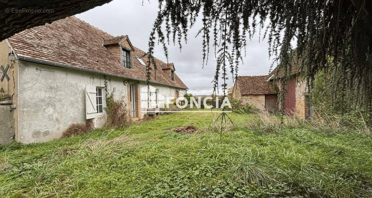 Maison à SAINT-MARCEAU