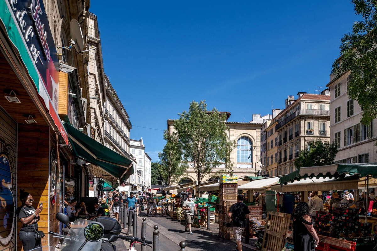 Appartement à MARSEILLE-1E