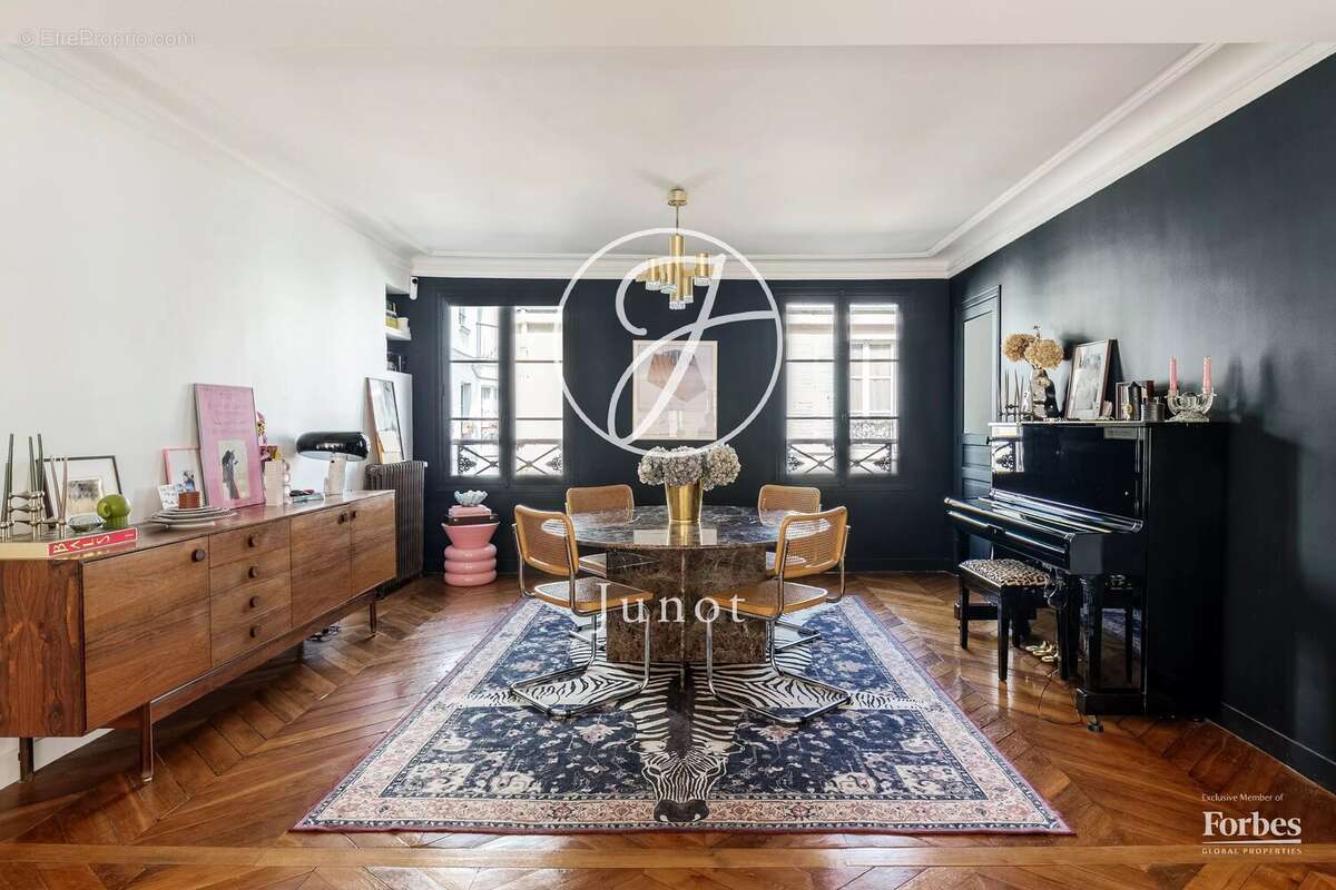 Paris 9e - SAINT-GEORGES - Appartement - 117,68m² Carrez - 6 pièces - Charme de l'ancien - photo 8