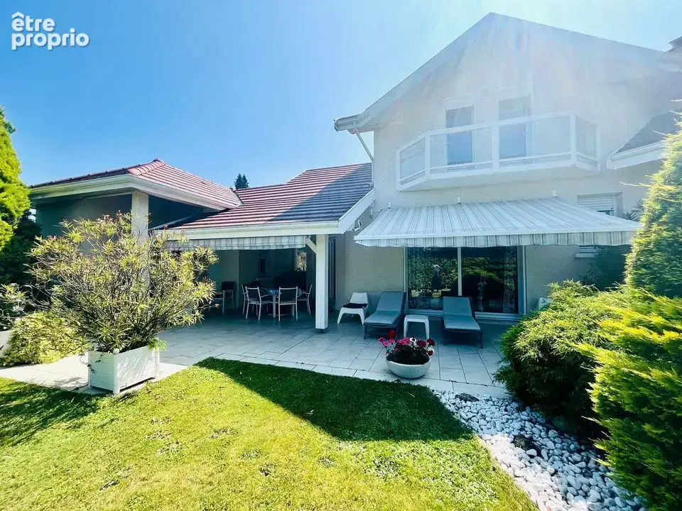 Maison 6 pièces 160 m² à vendre à Saint-Cergues (74140) - photo 9