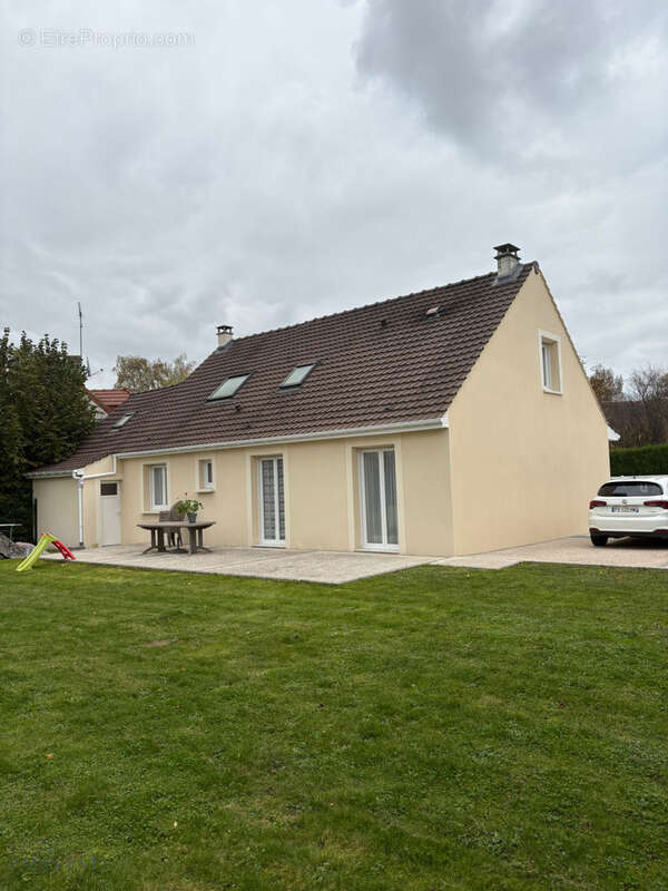 Maison à GRESSY