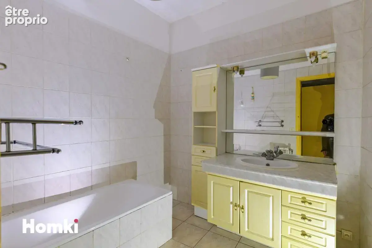 Immeuble de 168m² avec terrain, garages et dépendances sur Saint-Hippolyte-du-Fort - photo 19