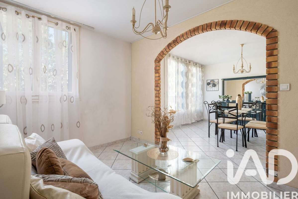 Photo 2 - Appartement à FONTAINE