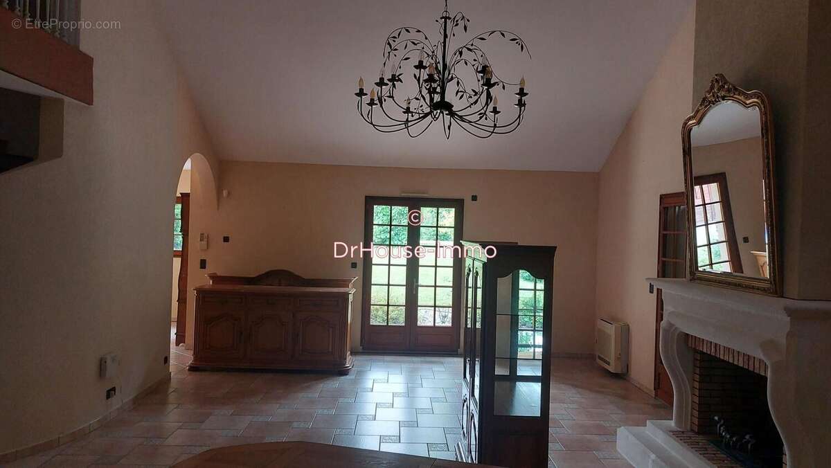 Maison à CHATELLERAULT