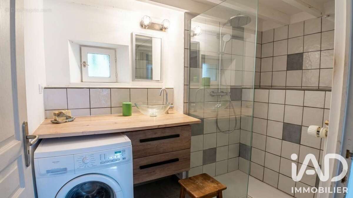 Maison 129 m² à Saint-Pierre-De-Curtille  - photo 5