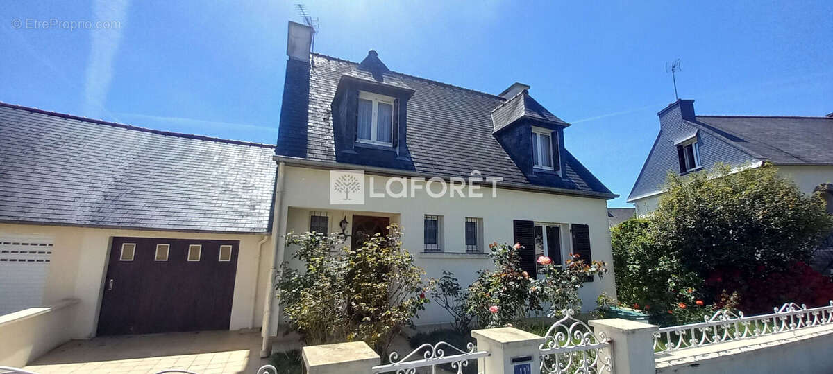 Maison à GUINGAMP